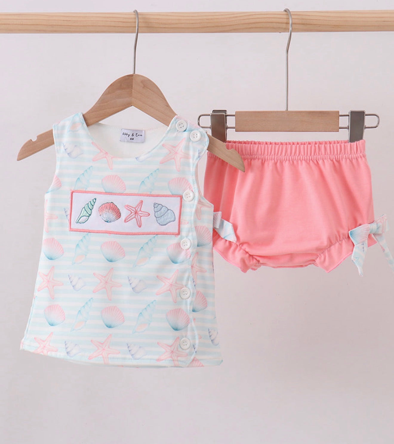 Girl Seaside Shells Diaper Set