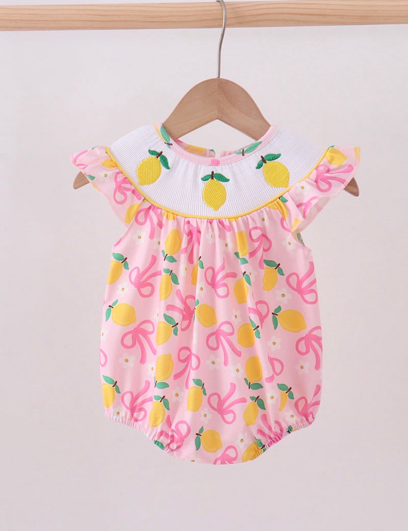Girl Lemon Bubble